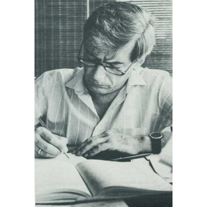 Artículos y ensayos